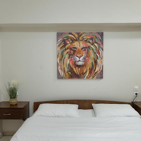O Fotis Studios & Apartments Янина Екстериор снимка