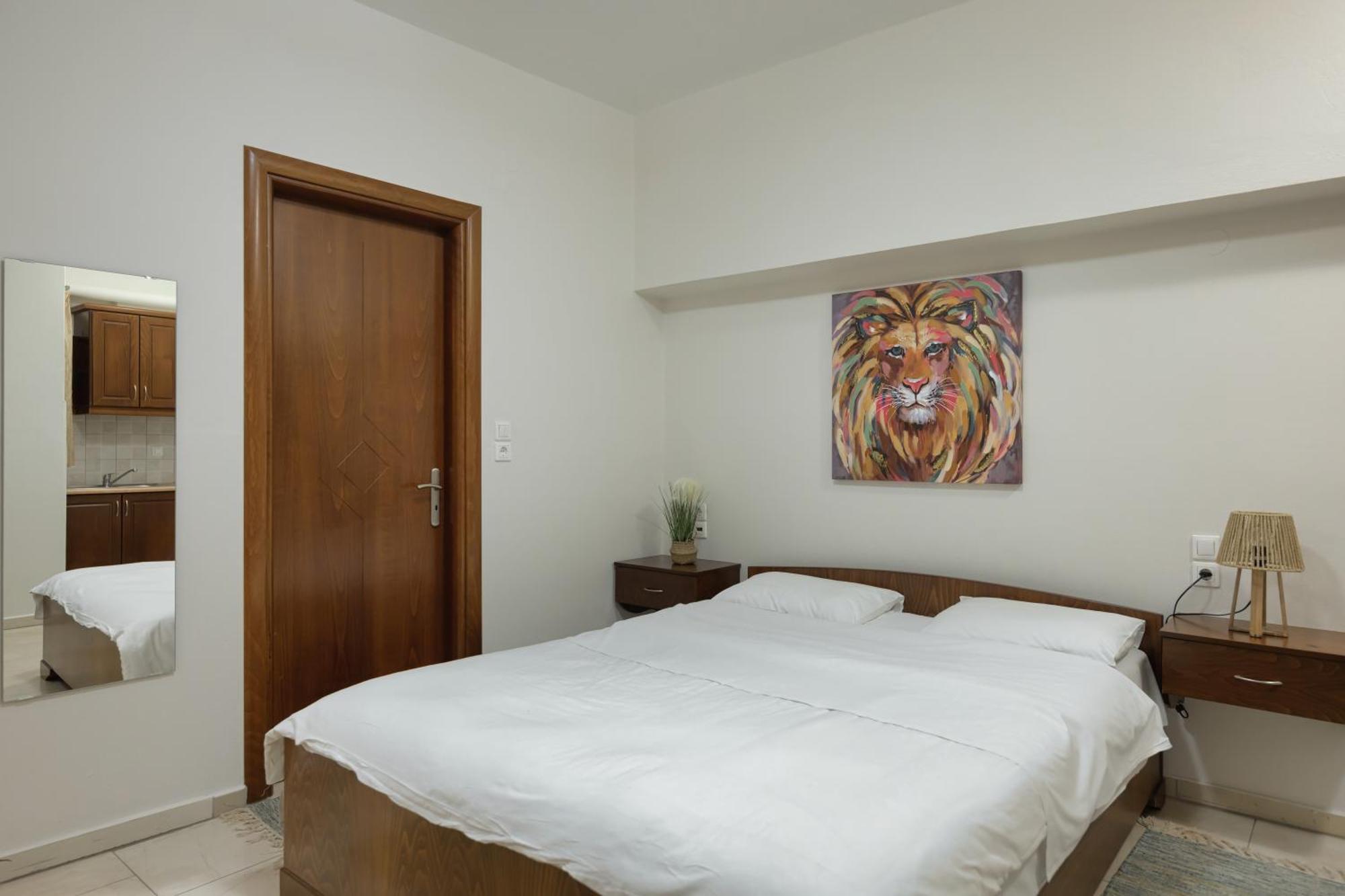 O Fotis Studios & Apartments Янина Екстериор снимка