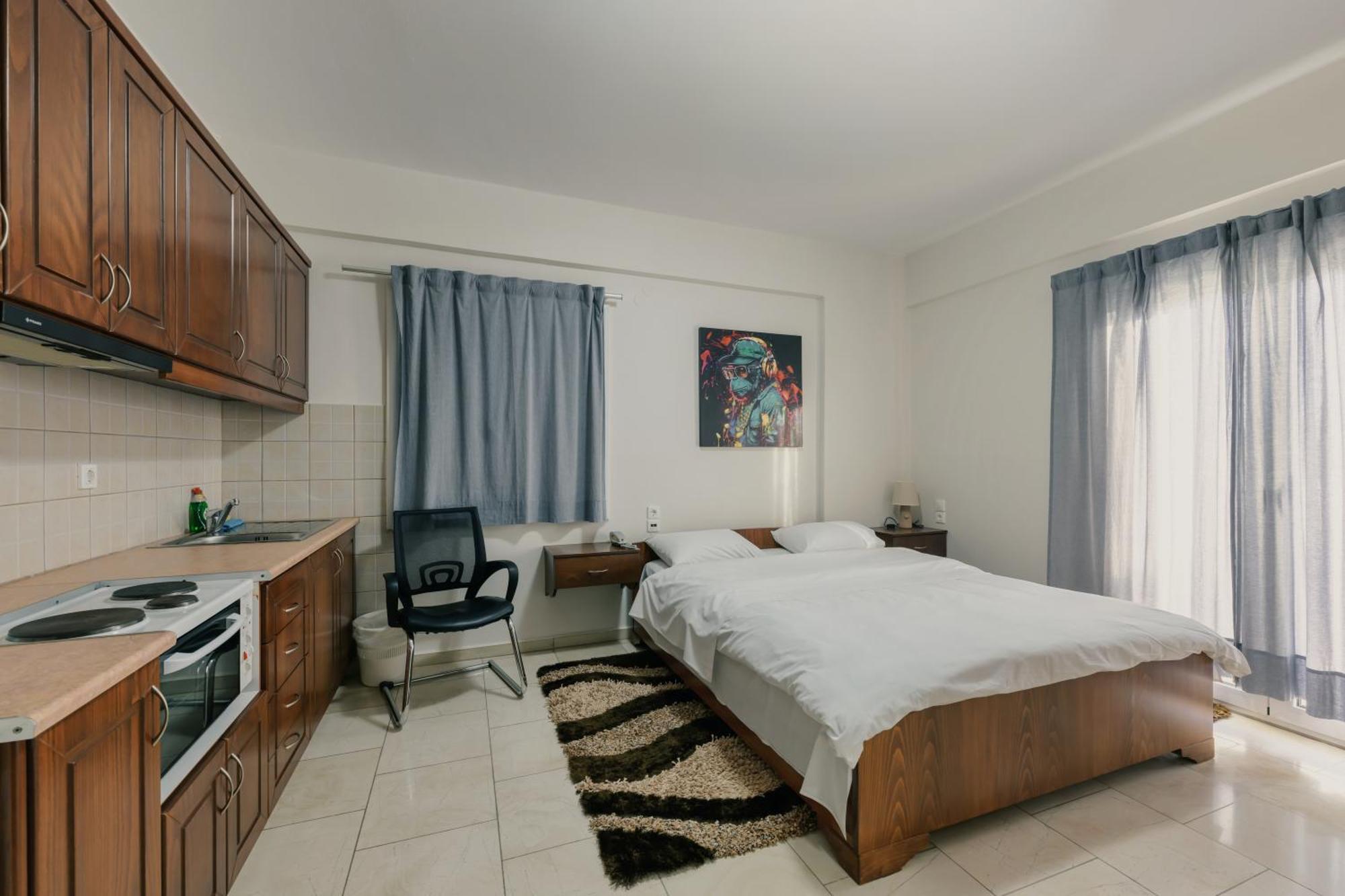 O Fotis Studios & Apartments Янина Екстериор снимка
