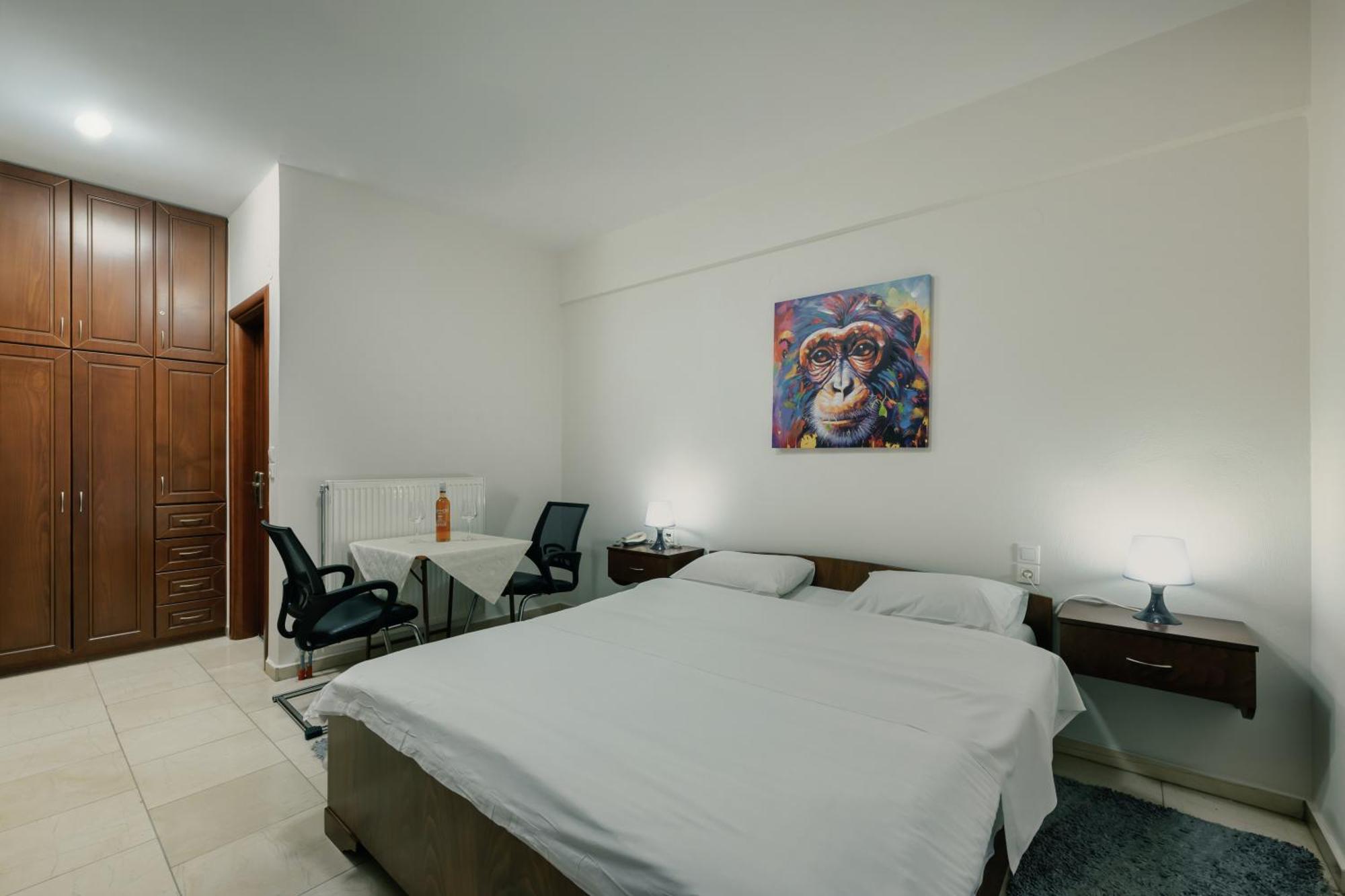 O Fotis Studios & Apartments Янина Екстериор снимка